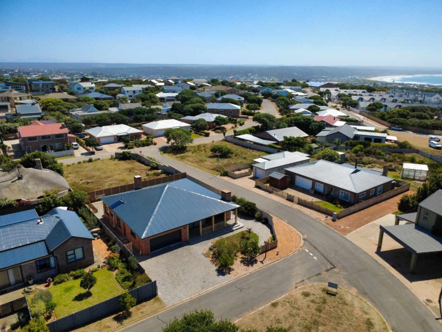 3 Bedroom Property for Sale in Stilbaai Wes Western Cape